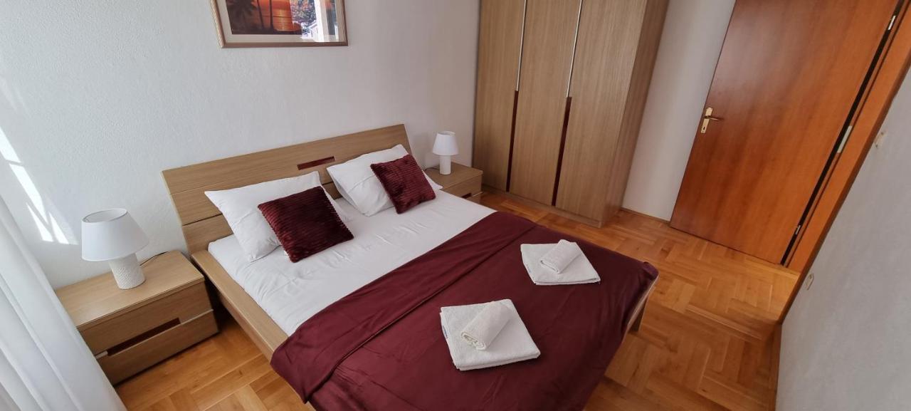 Apartments Cosic Grebastica Ngoại thất bức ảnh