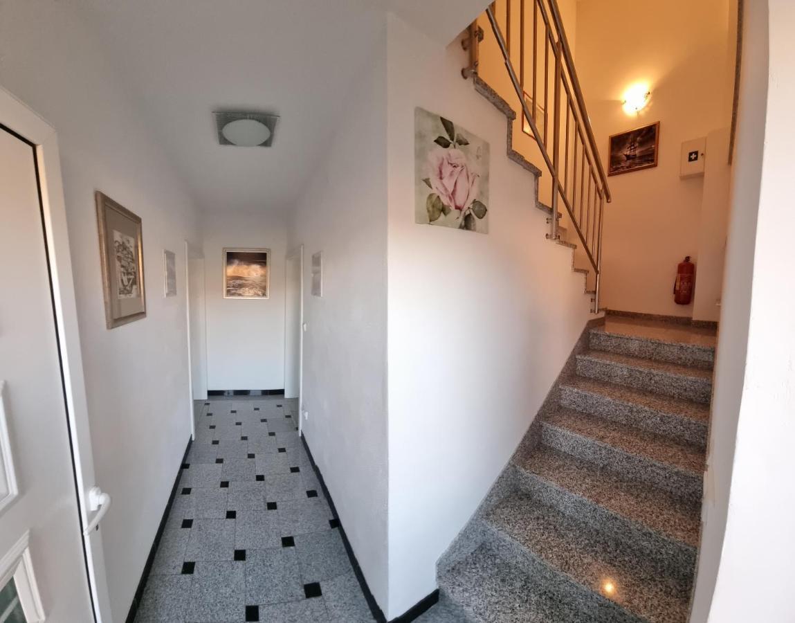 Apartments Cosic Grebastica Ngoại thất bức ảnh