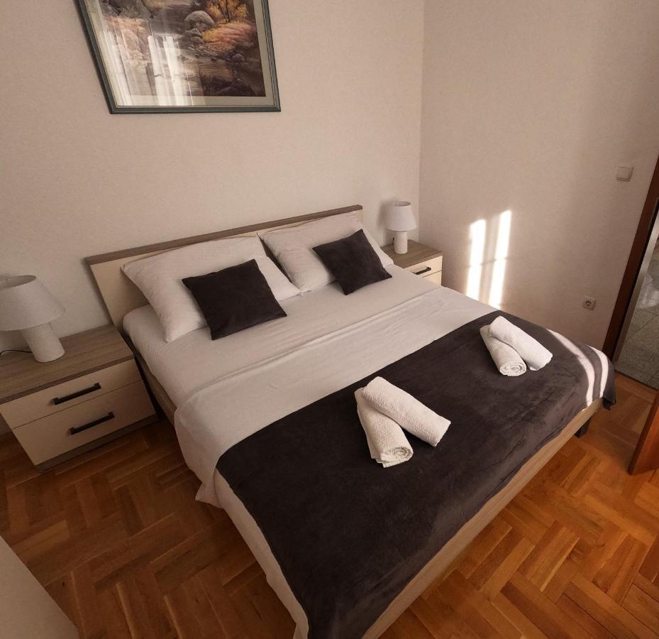 Apartments Cosic Grebastica Ngoại thất bức ảnh