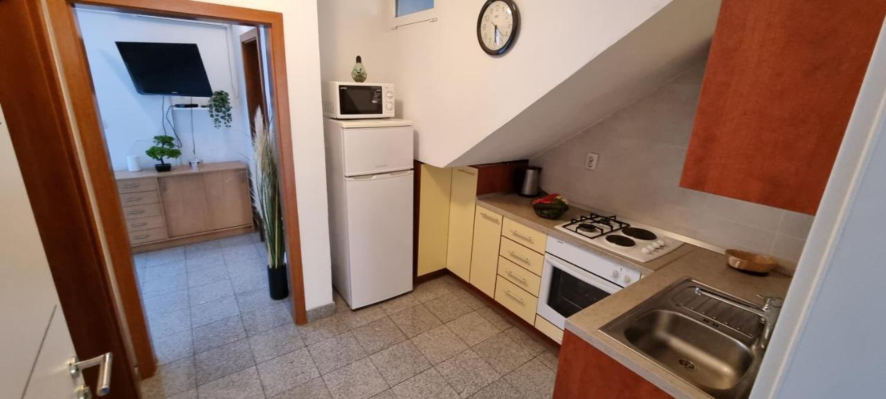 Apartments Cosic Grebastica Ngoại thất bức ảnh
