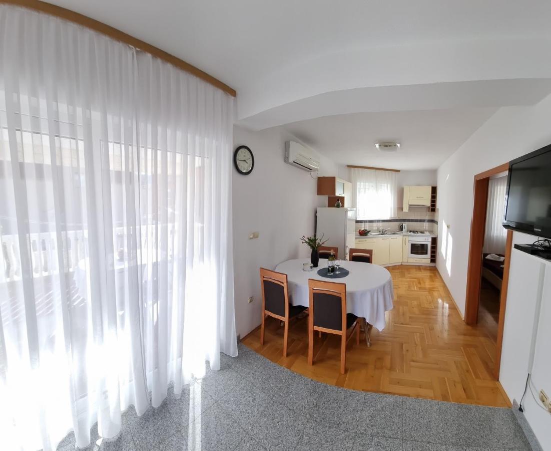 Apartments Cosic Grebastica Ngoại thất bức ảnh